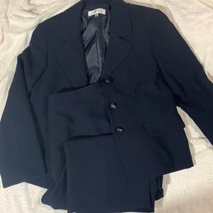 Jones Studio Women’s Pantsuit